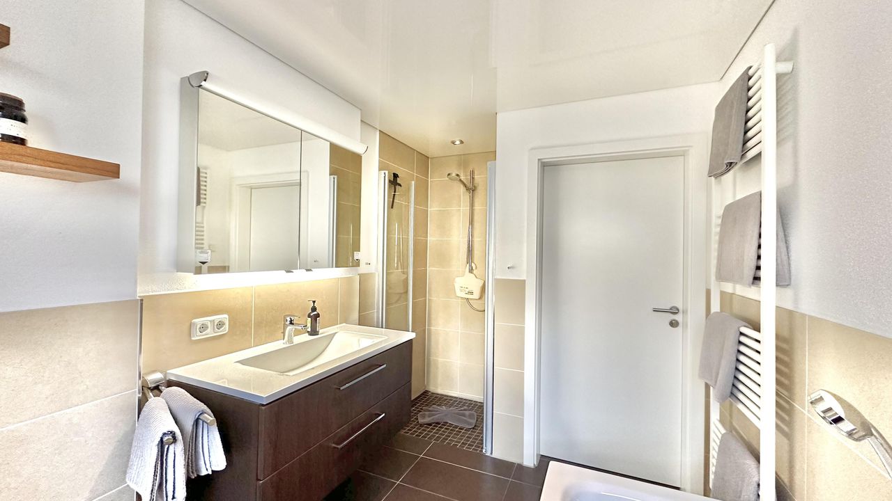 image00034 image00034